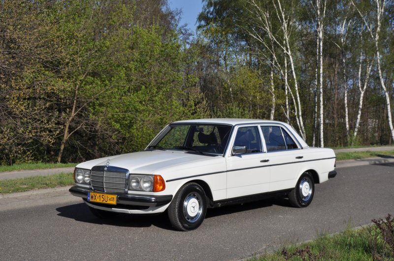 Мерседес Бенц w123