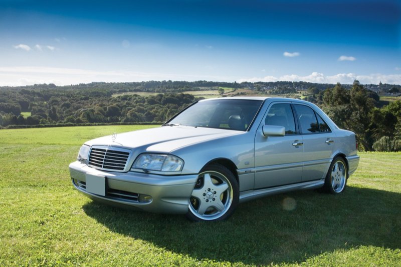 Mercedes Benz c class w202