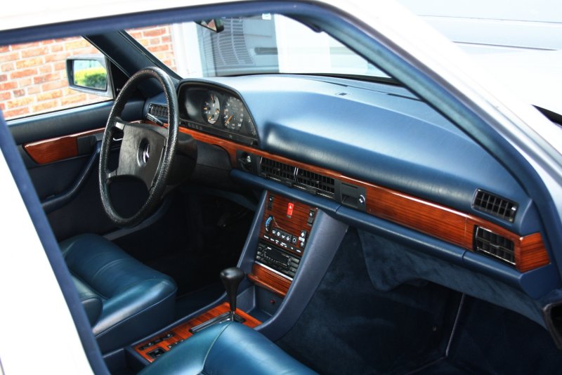 W126 купе салон