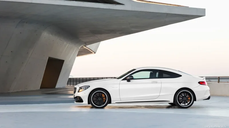 Мерседес-Бенц c 63 s Coupe