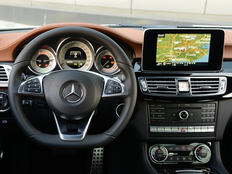 Mercedes-Benz CLS-218