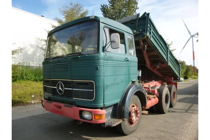 Mercedes Benz ng 2232