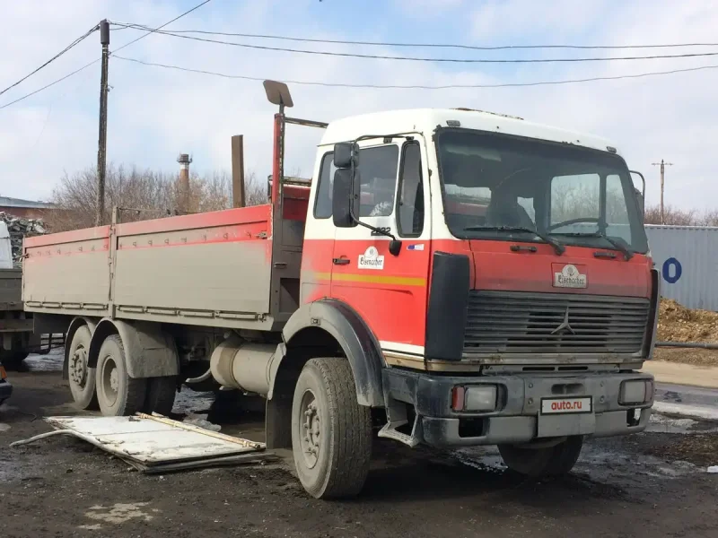 Volvo f89-32 (6x2)