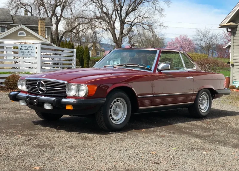 Mercedes 380 SL сзади