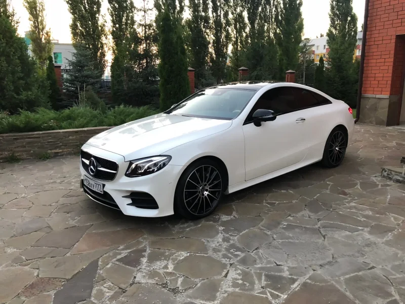 Mercedes e class c238