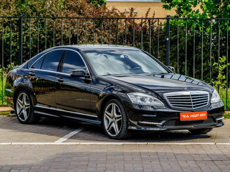 Mercedes s class 221