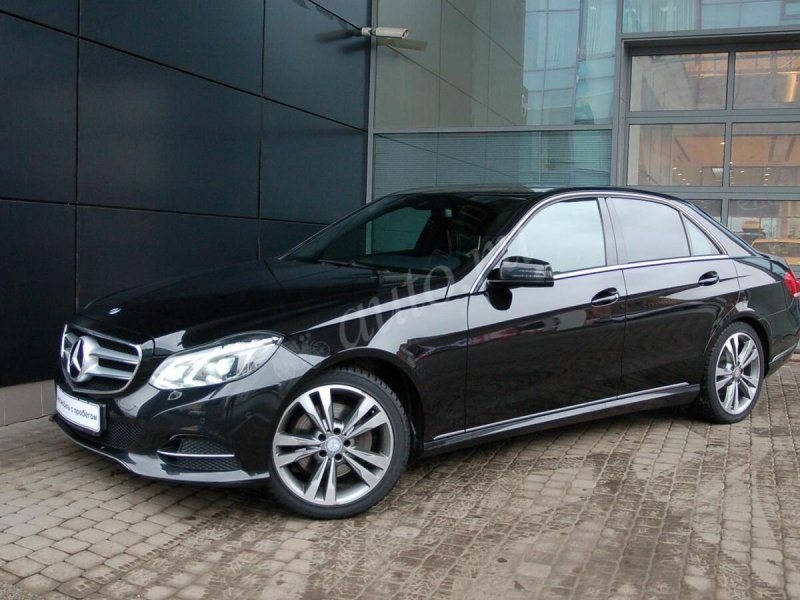 Mercedes Benz e class w212 Black