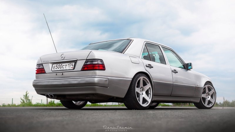 Mercedes 124 e500 волчок