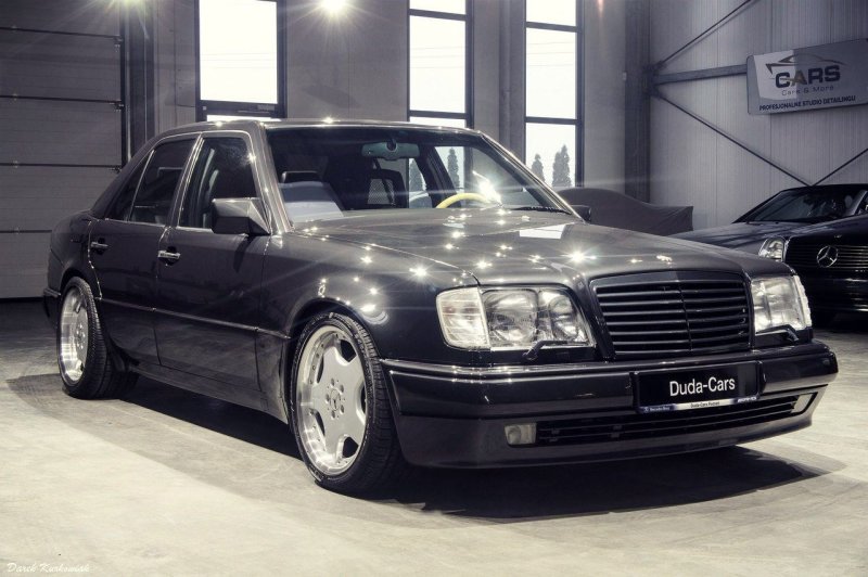 Mercedes Benz w124 AMG