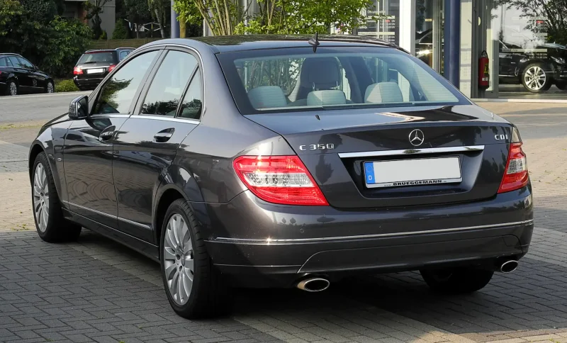 Mercedes Benz c207