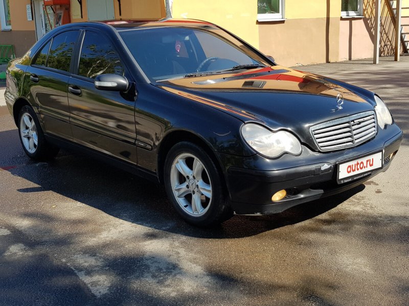 Mercedes Benz w203 2003