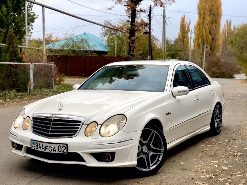 Мерседес w211 2003