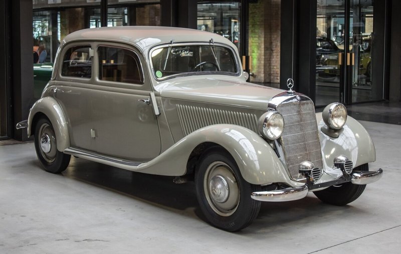 Mercedes-Benz 170 (w136)