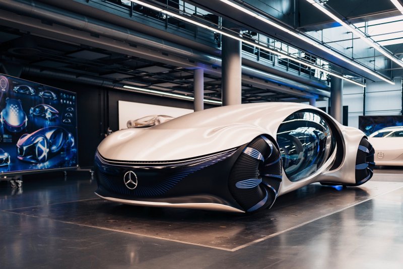 Mercedes Benz Vision AVR