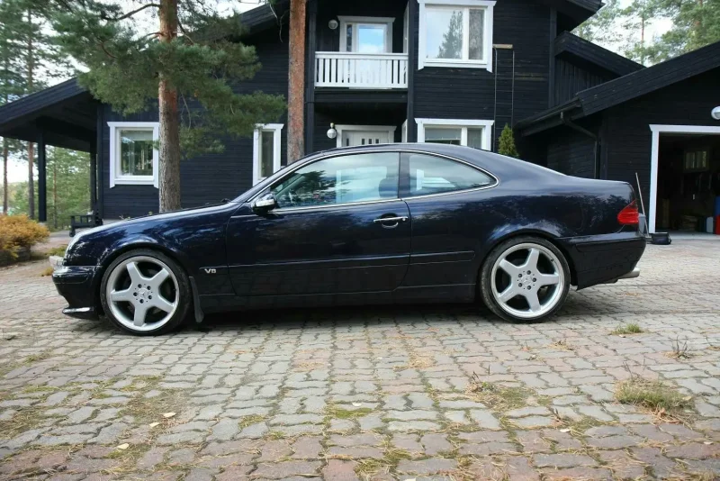 Mercedes CLK 208