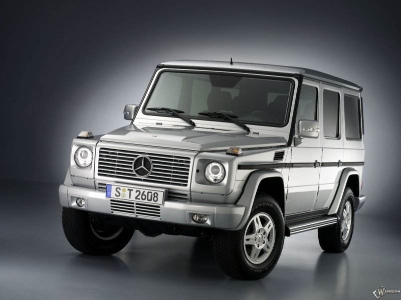 Mercedes Benz g320