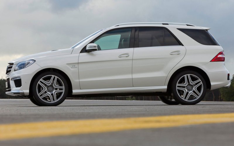 Mercedes ml 63 AMG 2012