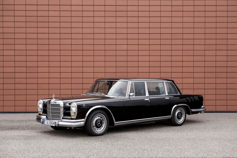 Mercedes-Benz 600 w100