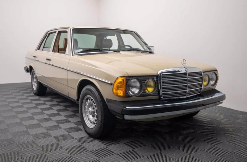 Mercedes 240d