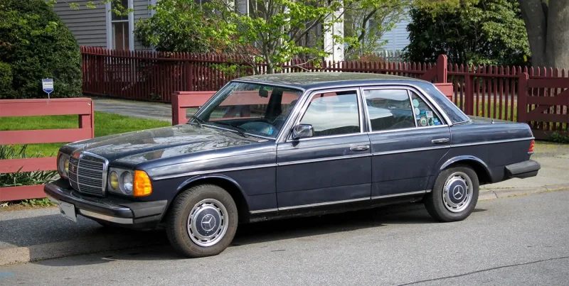 Mercedes-Benz w123 240