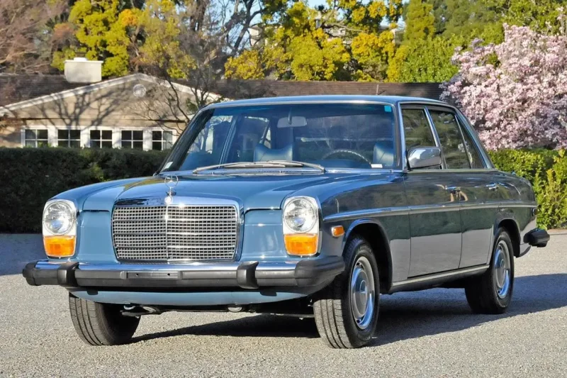 Mercedes 240