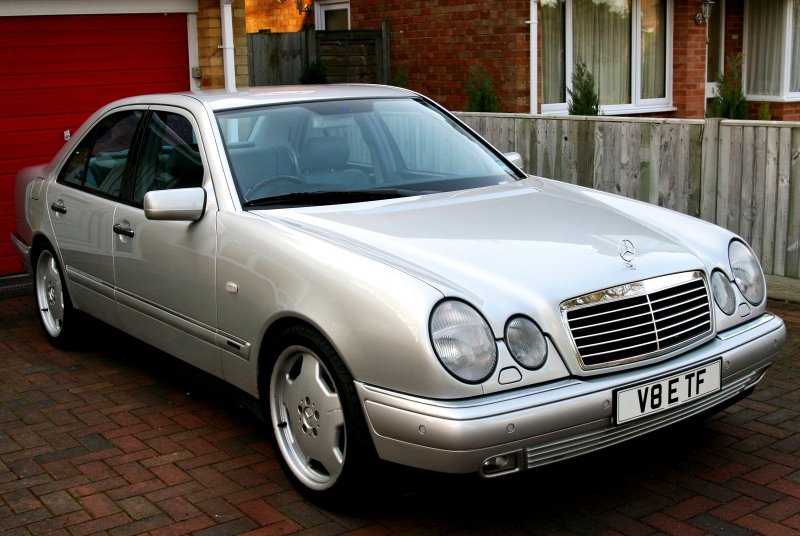Mercedes Benz 1999