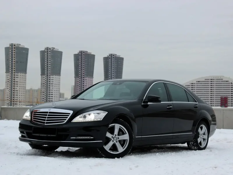 Mercedes Benz s class 221