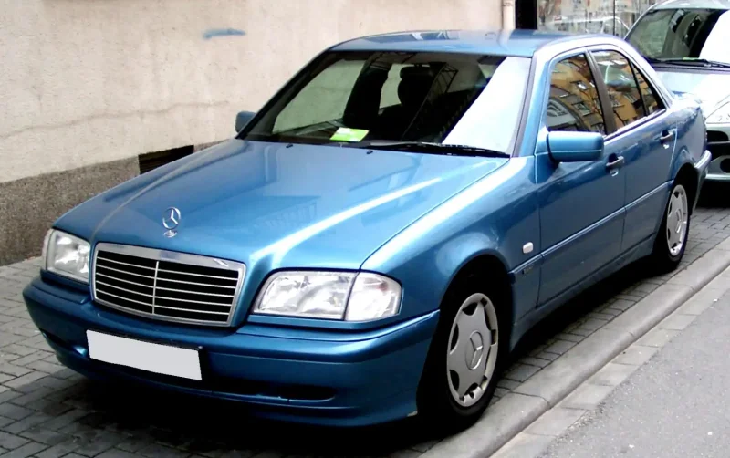 Mercedes-Benz w202