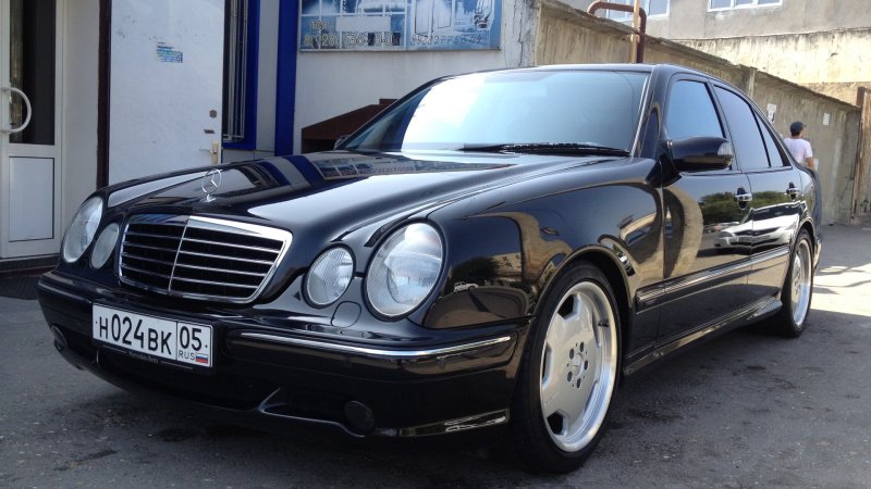 Mercedes e210 AMG