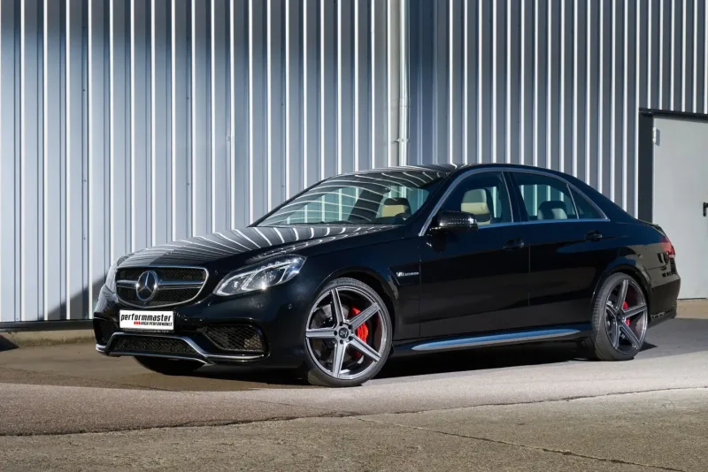 Mercedes e63 AMG