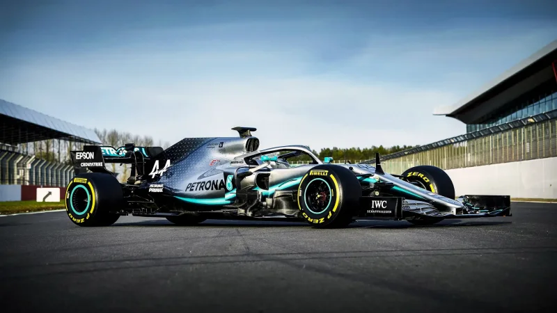 Mercedes AMG f1 w10