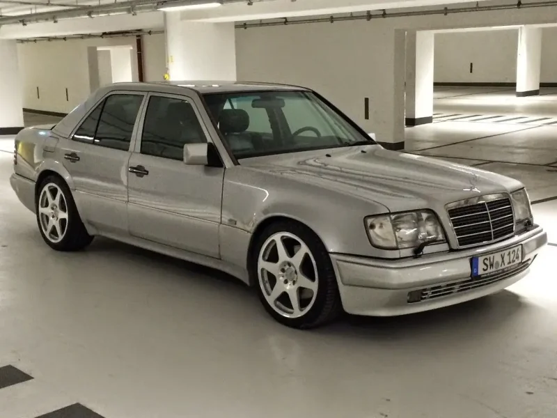 Mercedes Benz 124 e500