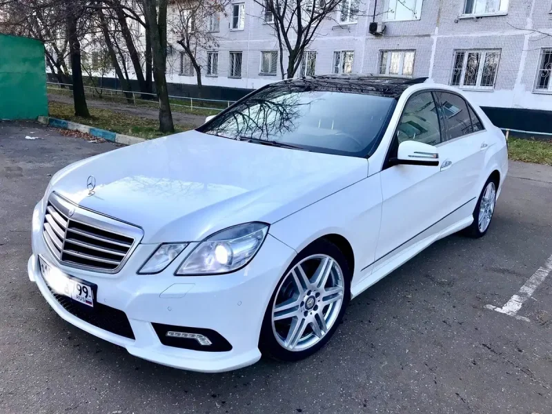 Mercedes Benz w212 белый