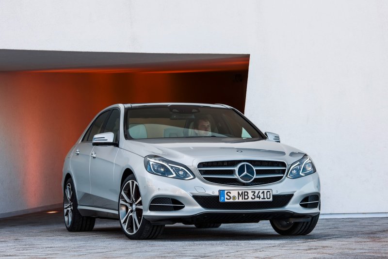 Mercedes-Benz c-class (w207)