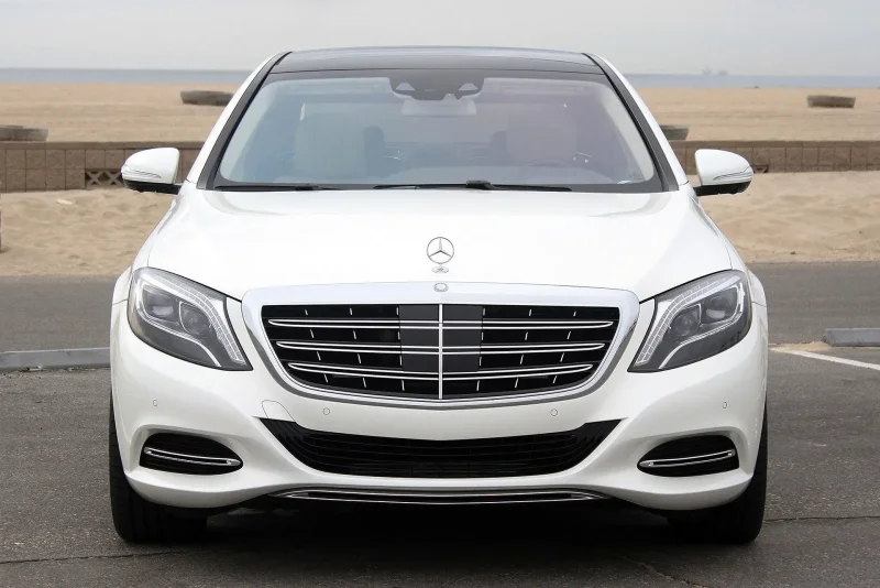 Mercedes-Benz s600 Pullman Guard