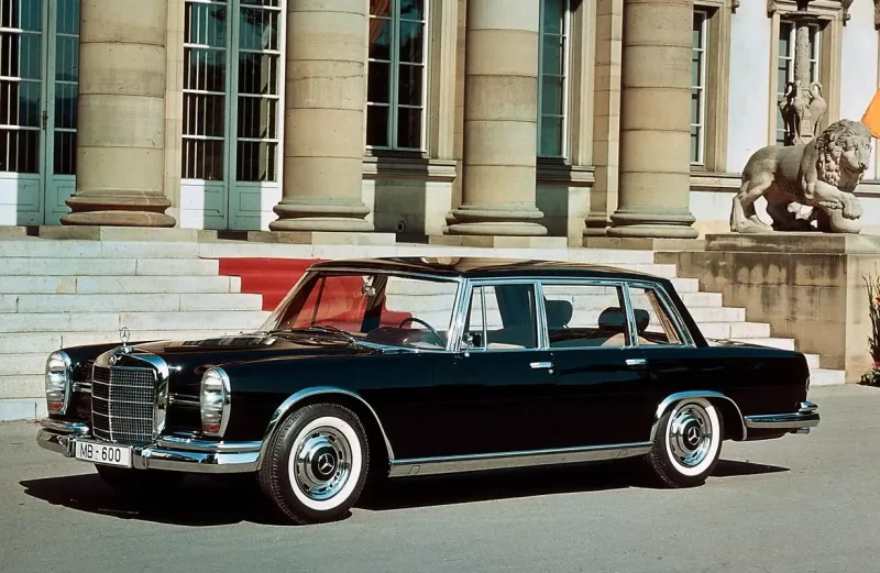 Mercedes-Benz 600 w100