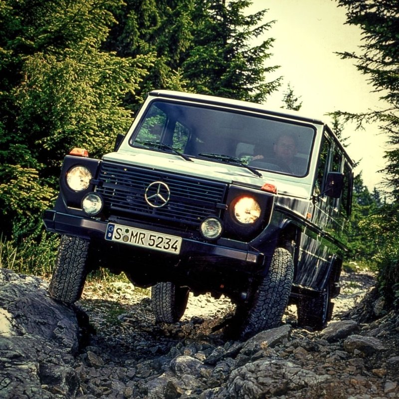 Mercedes g w460