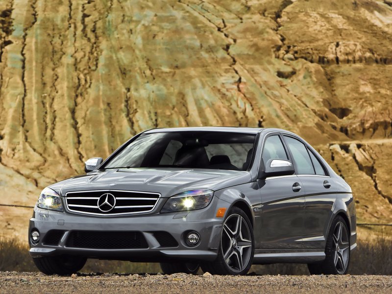 Mercedes-Benz c63 AMG w204 Performance