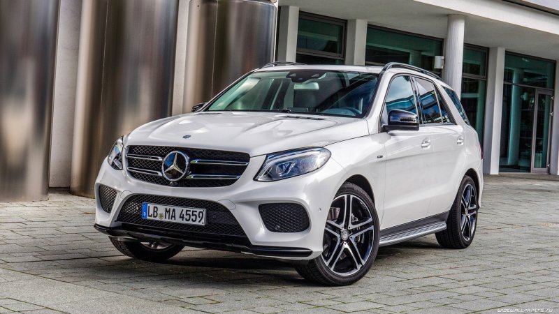 Mercedes кроссовер GLA