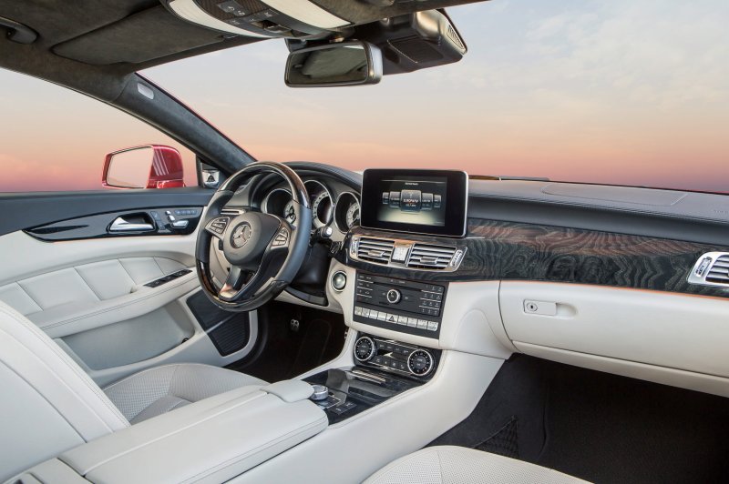 Mercedes Benz SLS AMG Interior
