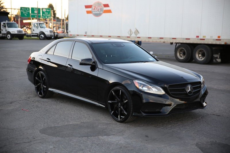 Mercedes Benz w212 Black