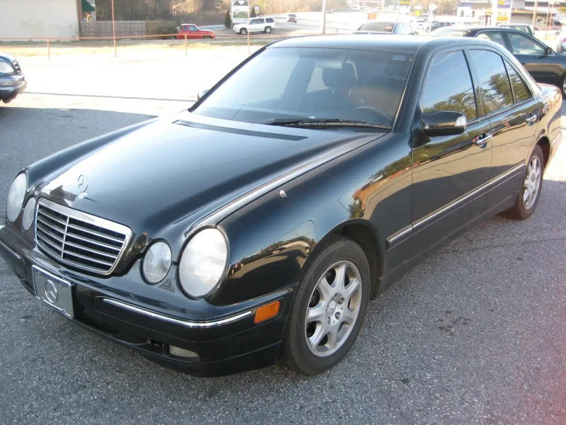 Mercedes Benz e class 2000