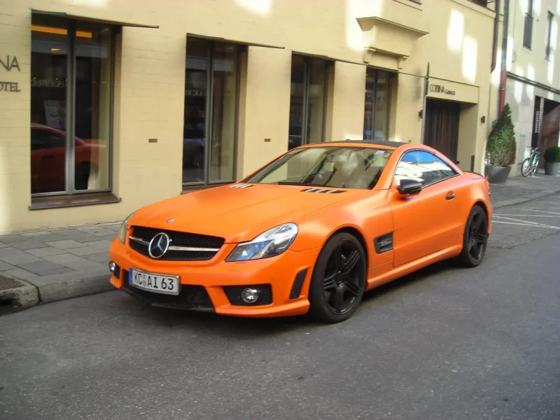 Оранжевый Мерседес GLE Coupe