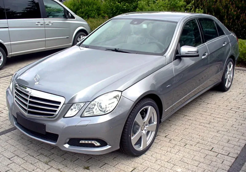 Mercedes e63 AMG w212 черный