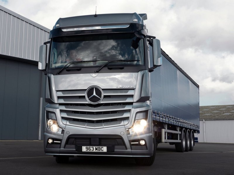 Mercedes Benz Actros 2020