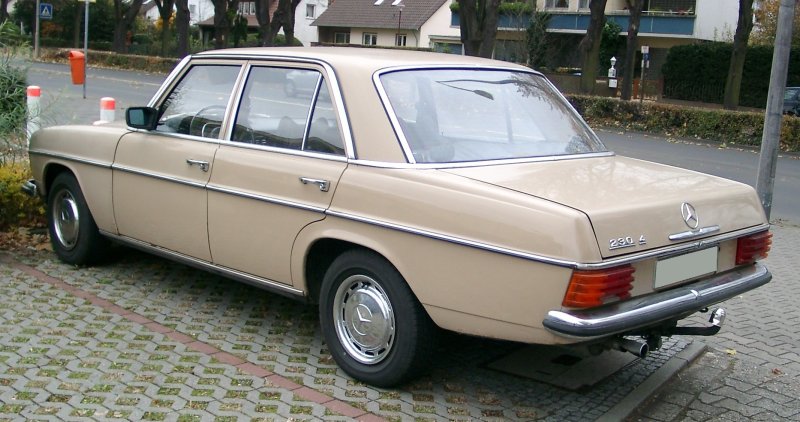 Mercedes Benz w114