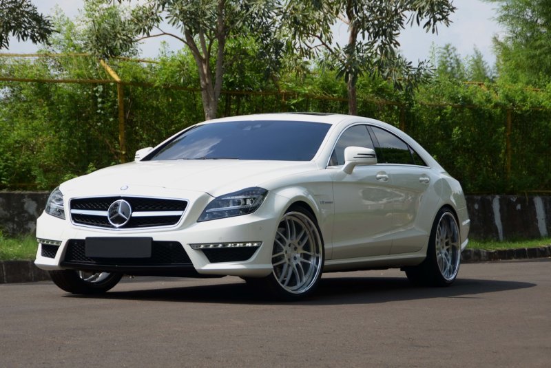 Mercedes CLS 63 AMG 2012