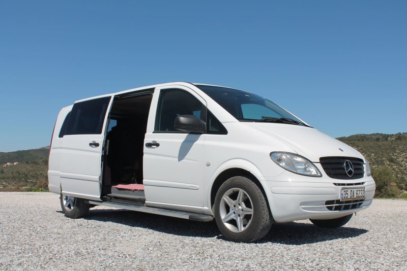 Mercedes Benz Vito