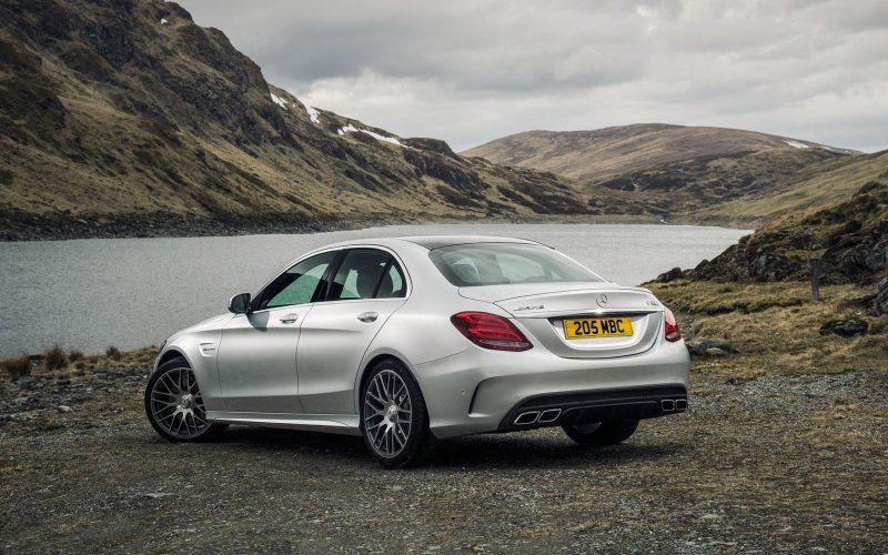 Mercedes-Benz c-class AMG C-63