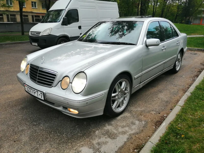 Мерседес w210 2000